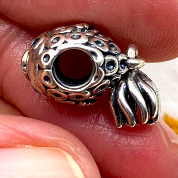 Authentic Pandora bead in sterling silver and accented in blue CZ’s bead🐟 - Picture 4 of 6
